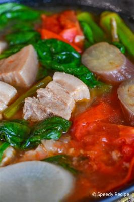  Sinigang na Baboy: Kwasno-kwaśna zupa wieprzowa z egzotycznym charakterem!