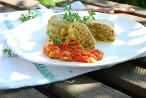  Metzelsupp! Zapiekajona uczta z ostrym i aromatycznym sosem pomidorowym